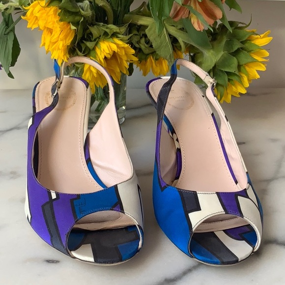 Emilio Pucci Satin Slingback Sandals 40 run large - Picture 2 of 8